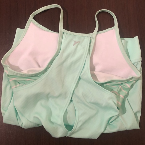 Old Navy Workout Tank with Built in Bra - Picture 3 of 5
